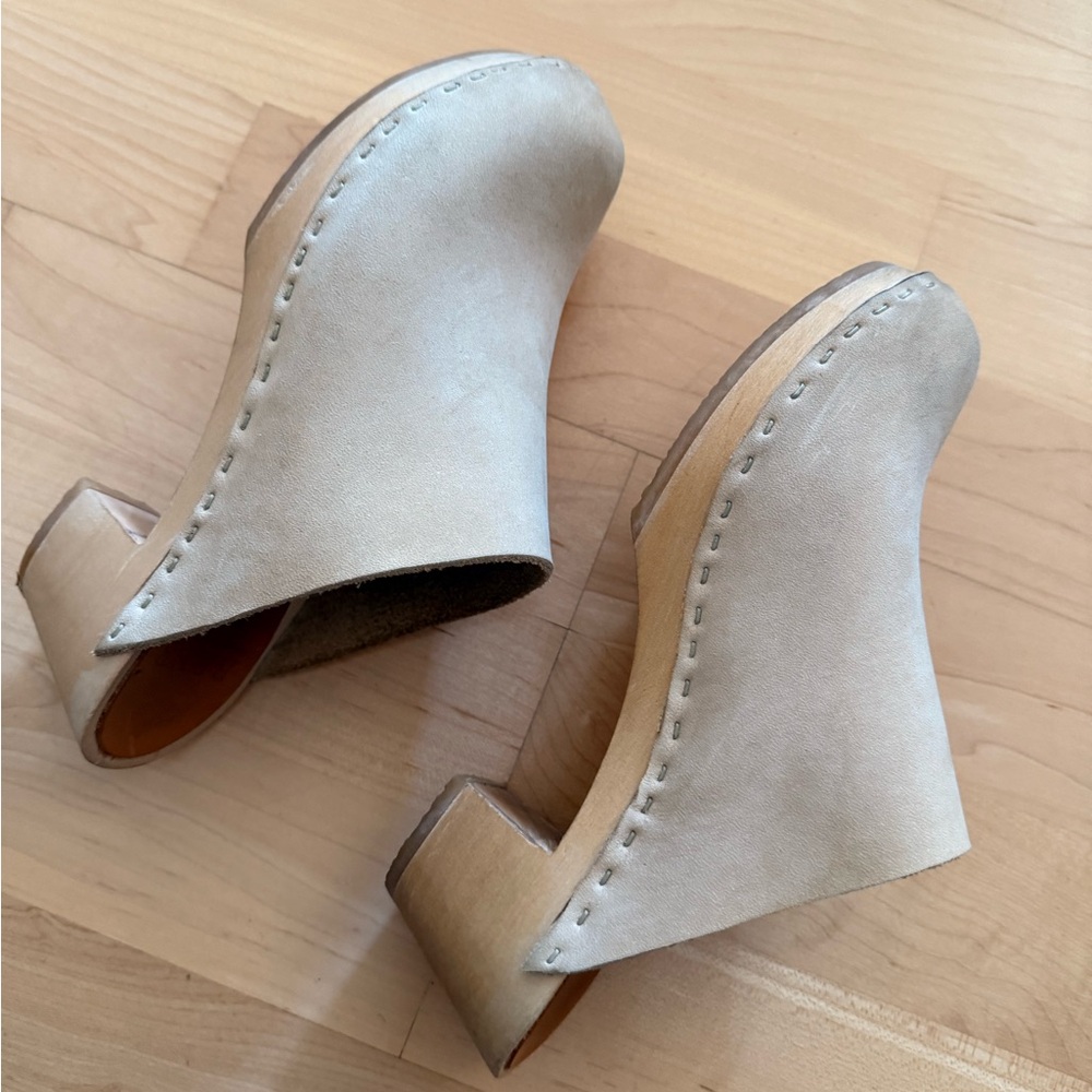 Bryr Women's Clogs in Tan leather, EU35